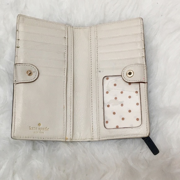 Kate Spade ♠️ Wallet - Picture 2 of 5